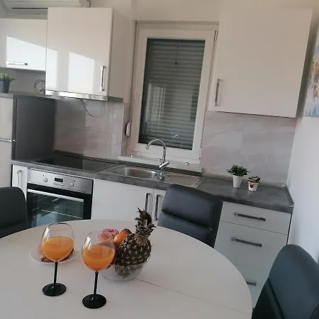 Apartman Ema Apartament