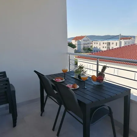Apartman Ema Apartamento Kaštela